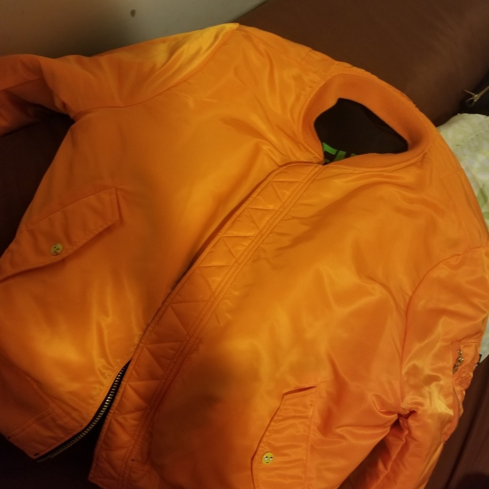 Vetements x Aplha industries bomber jacket - Picture 3 of 8